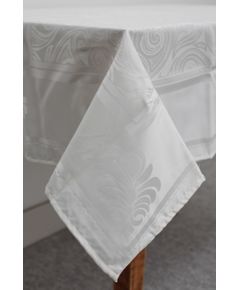 Скатерть 110х160 белый Magik Colection 20406
