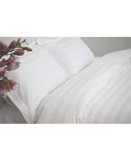 Комплект постельного белья 200х230 белый UG 19338, изображение 4